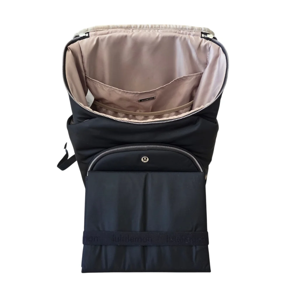 lululemon athletica Black New Parent Backpack 17L Diaper Bag - Picture 9 of 10